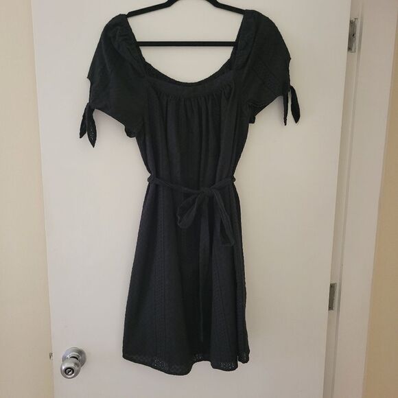 Universal Threads Black Cotton Dress - Picture 3 of 6